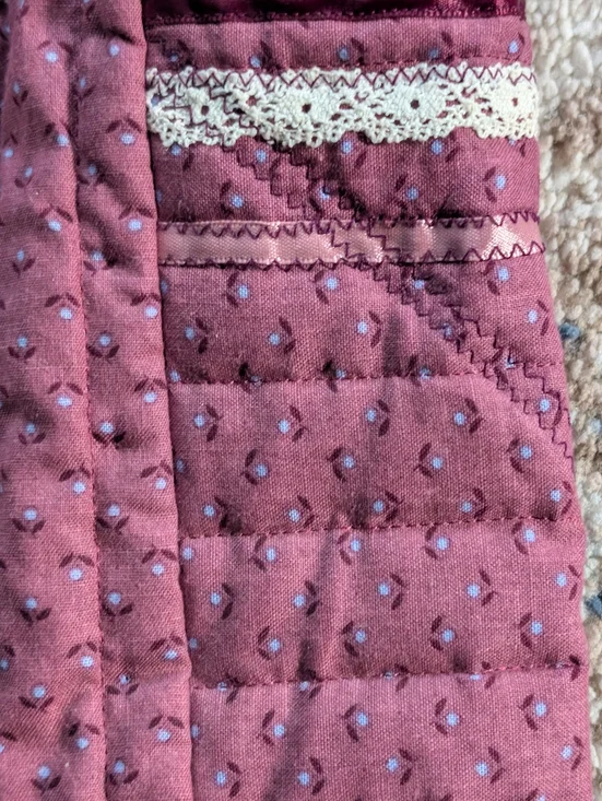 Vintage 70’s, quilted patchwork, handmade Reversible Vest / fits Small/Medium - Picture 3 of 9